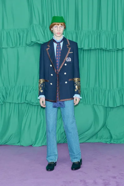 Look 66